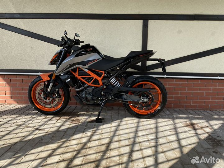 KTM 390 duke
