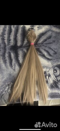 Волосы на заколках