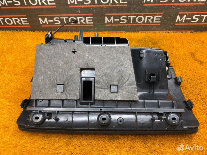 Бардачок Audi Q7 4LB BHK 2009