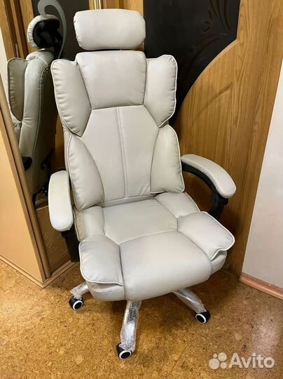 Офисное кресло (геймерское). Кресло для директора