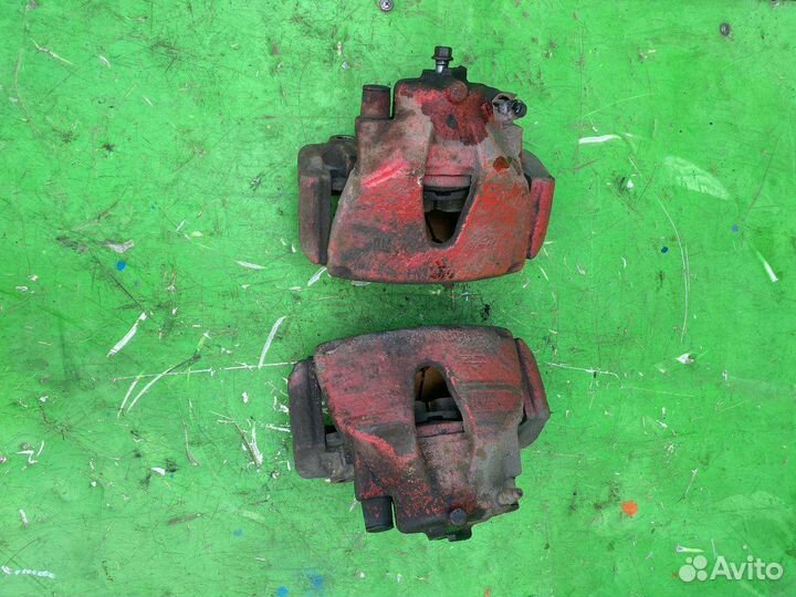 Передний тормозной суппорт opel zafira а