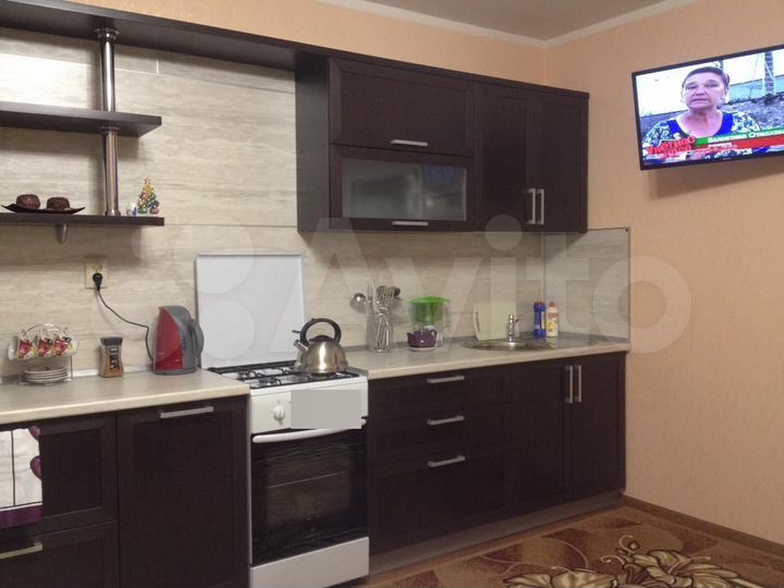 3-к. квартира, 73 м², 1/10 эт.