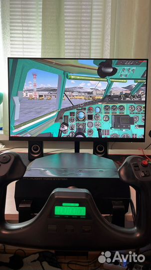 Штурвал Logitech Pro Flight Yoke System черный
