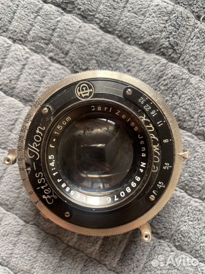 Обьектив в затворе Carl Zeiss