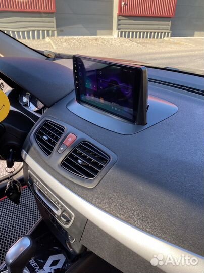 Магнитола Renault Megane 3 Teyes CC3