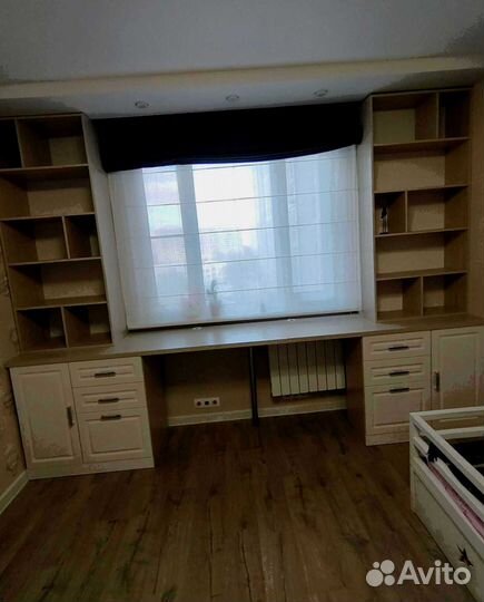 Рабочая зона у окна