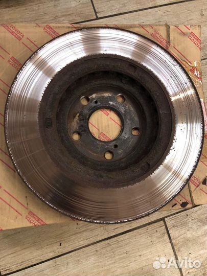 Диск тормозной передний Lexus Rx350 2009-2014 3.5