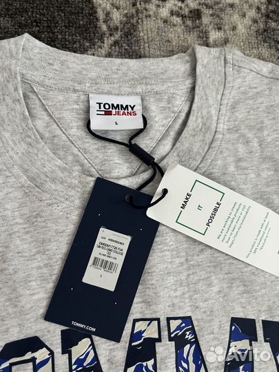 Футболка Tommy Jeans