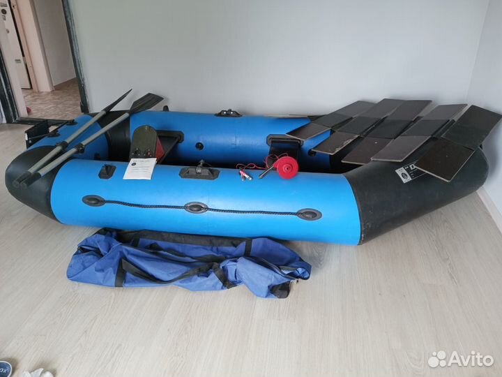 Надувная лодка