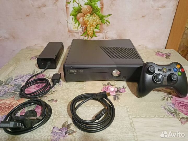 Xbox 360 прошитая (freeboot), более 70 игр