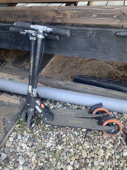 Трюковой самокат