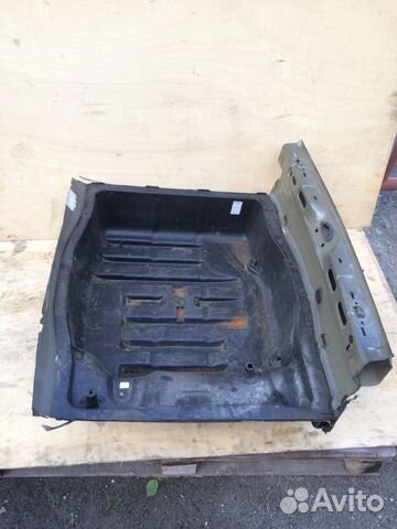 Тазик под запасное колесо Volkswagen Passat b7