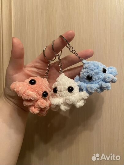 Брелок Осьминожка вязаный