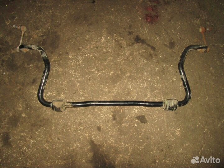 Стабилизатор задний (Land Rover Range Rover)