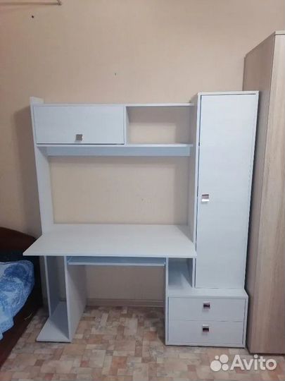 Компьютерный стол новый