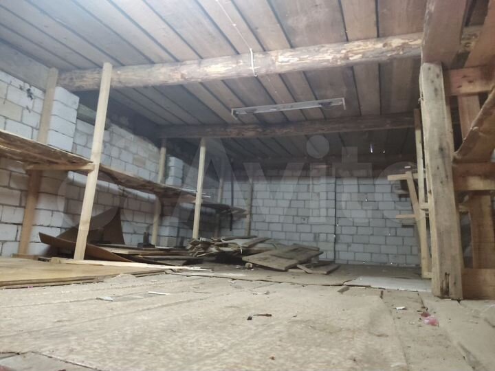 Гараж, > 30 м²