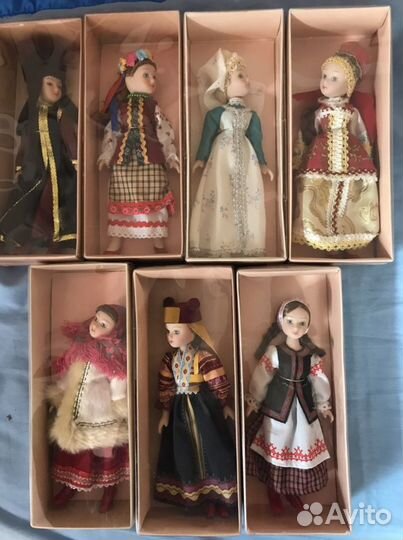 Кукла фарфоровая коллекционная