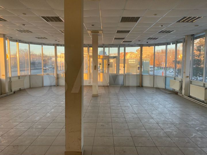 Торговая площадь, 320 м²