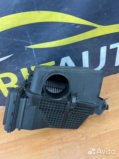 Корпус воздушного фильтра Kia Stinger 1 G6DP