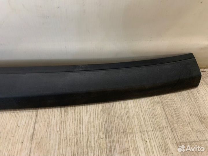 Молдинг на крышу передний правый Dodge Caliber
