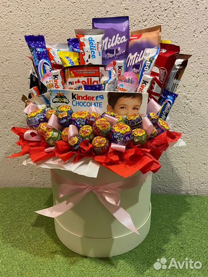 Сладкие букеты.Коробка с Киндер шоколадом
