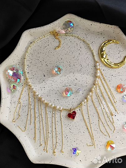 Чокер с сердцем из жемчуга позолоченной фурнитуры