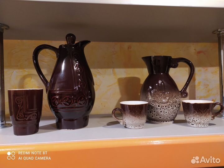 Глиняный кувшин для вина