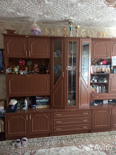 Стенка в гостинную