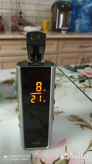Часы с радио vitek