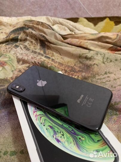 iPhone Xs, 64 ГБ