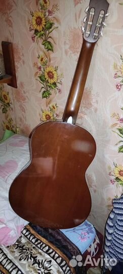 Классическая акустическая гитара Yamaha C40