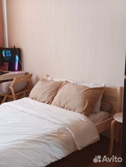 Кровать двухспальная из массива дерева