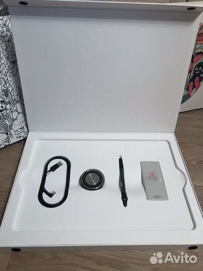 Графический планшет Wacom Intuos Pro L (860P-R)