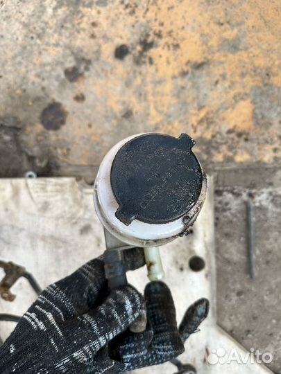 Джили эмгранд х7 бачок гидроусилителя руля