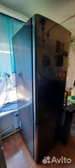 Холодильник бу работает только морозилка