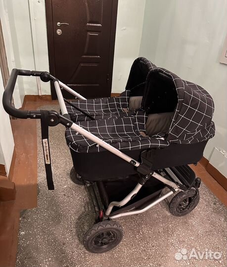 Коляска для двойни mountain buggy duet