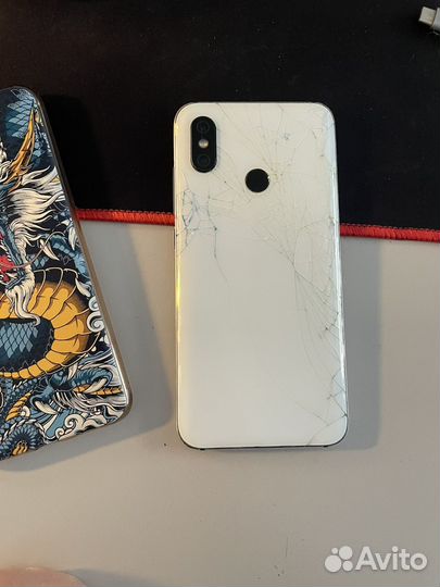 Xiaomi Mi 8, 6/64 ГБ