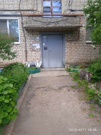 2-к. квартира, 42 м², 1/3 эт.