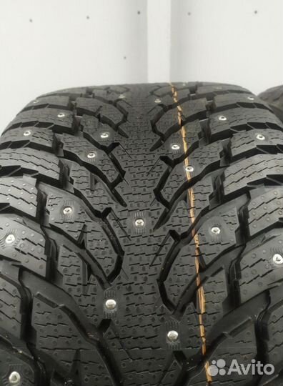 Nokian Tyres Hakkapeliitta 9 SUV 295/40 R20 110S