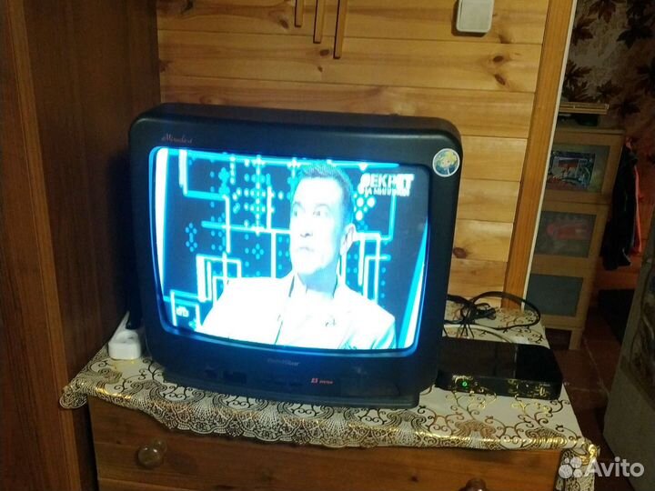Телевизор