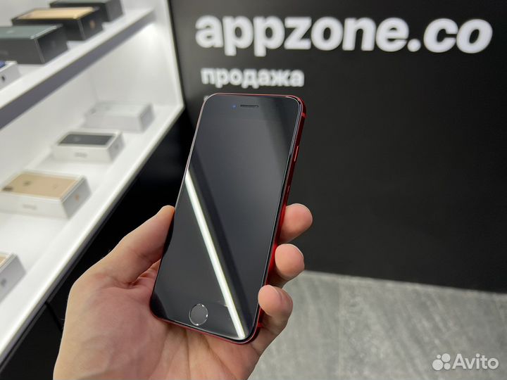 iPhone 8, 64 ГБ