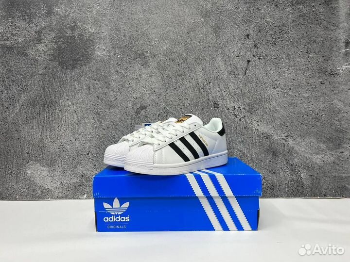 Кроссовки Adidas Superstar