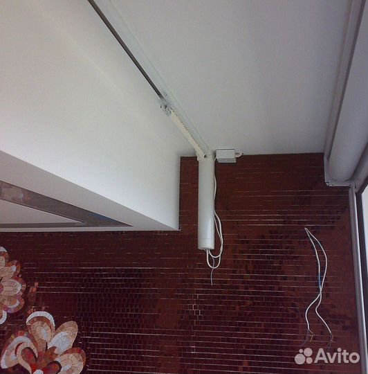 Умный электрокарниз