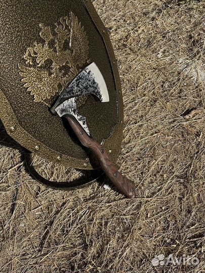 Кованый топор