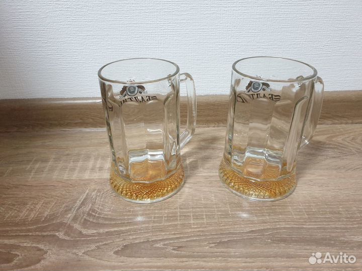 Пивные кружки и стаканы