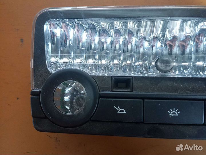 Плафон освещения салона BMW