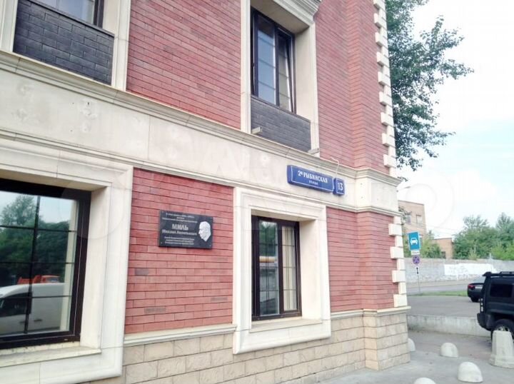 Здание, 382.7 м²