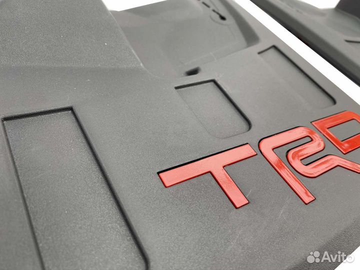 Брызговики Тойота Hi Lux Q6028