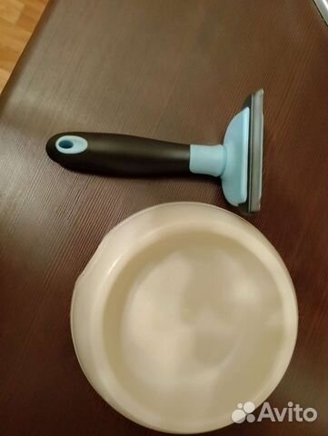 Миска для животных и расчёска