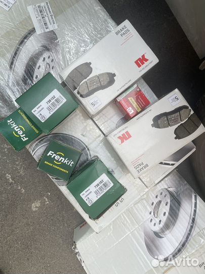 Комплект тормозных дисков и колодок Honda Accord